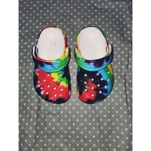 Kinds Crocs Size 6
